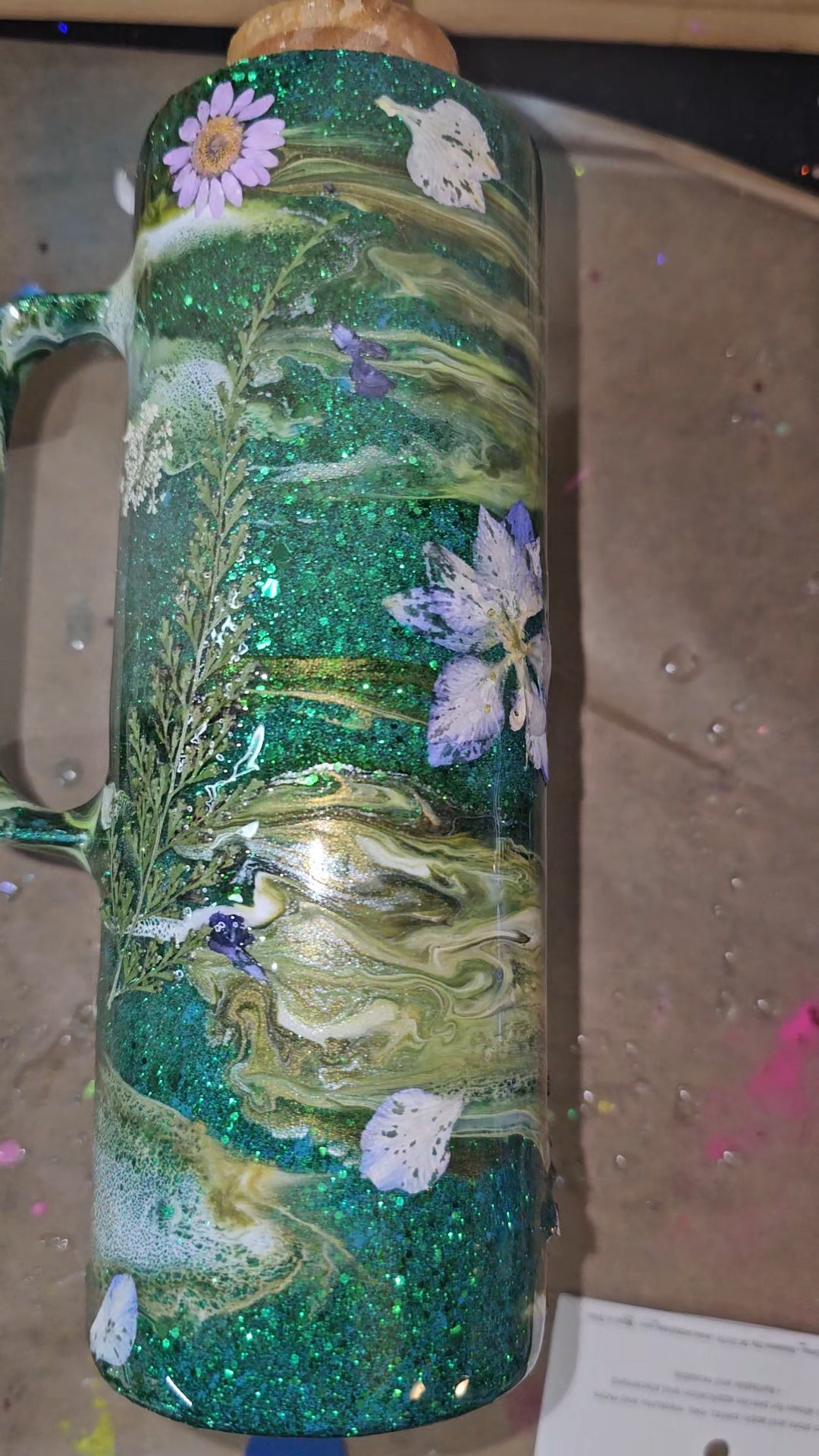 Glitter dried flower cup.